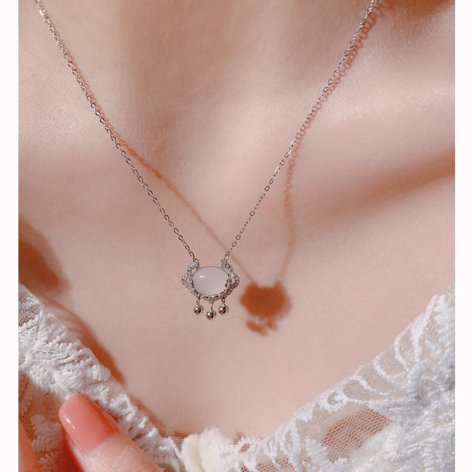 Ping An Lock Necklace Women's Silver and White Chalcedony Pendant Transshipment Ruyi Xiangyun Premium Retro Light Luxury Niche Clavicle Chain